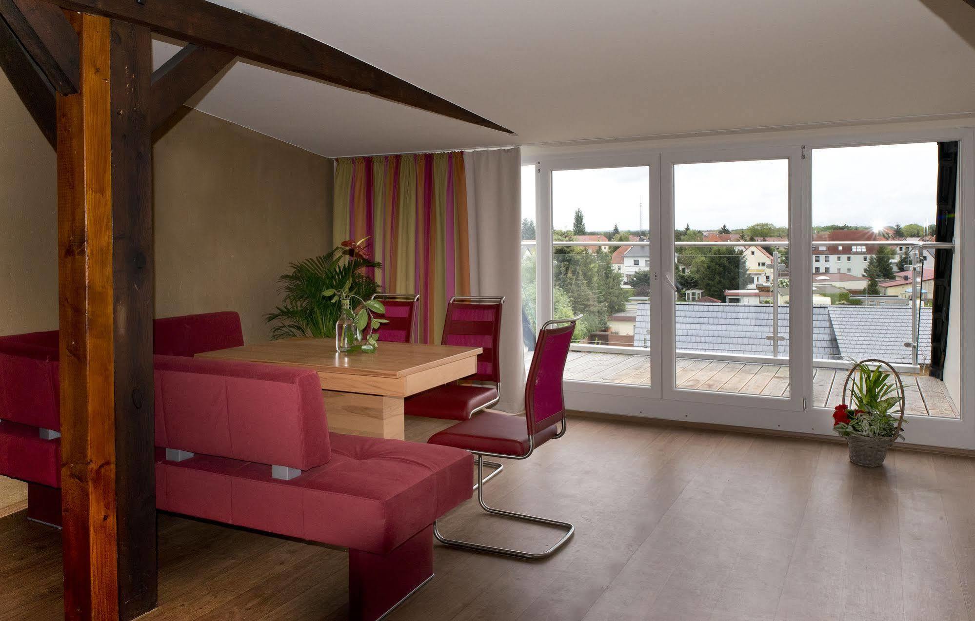 Sonn'Idyll Hotel & Saunalandschaft ราธนอว์ ภายนอก รูปภาพ