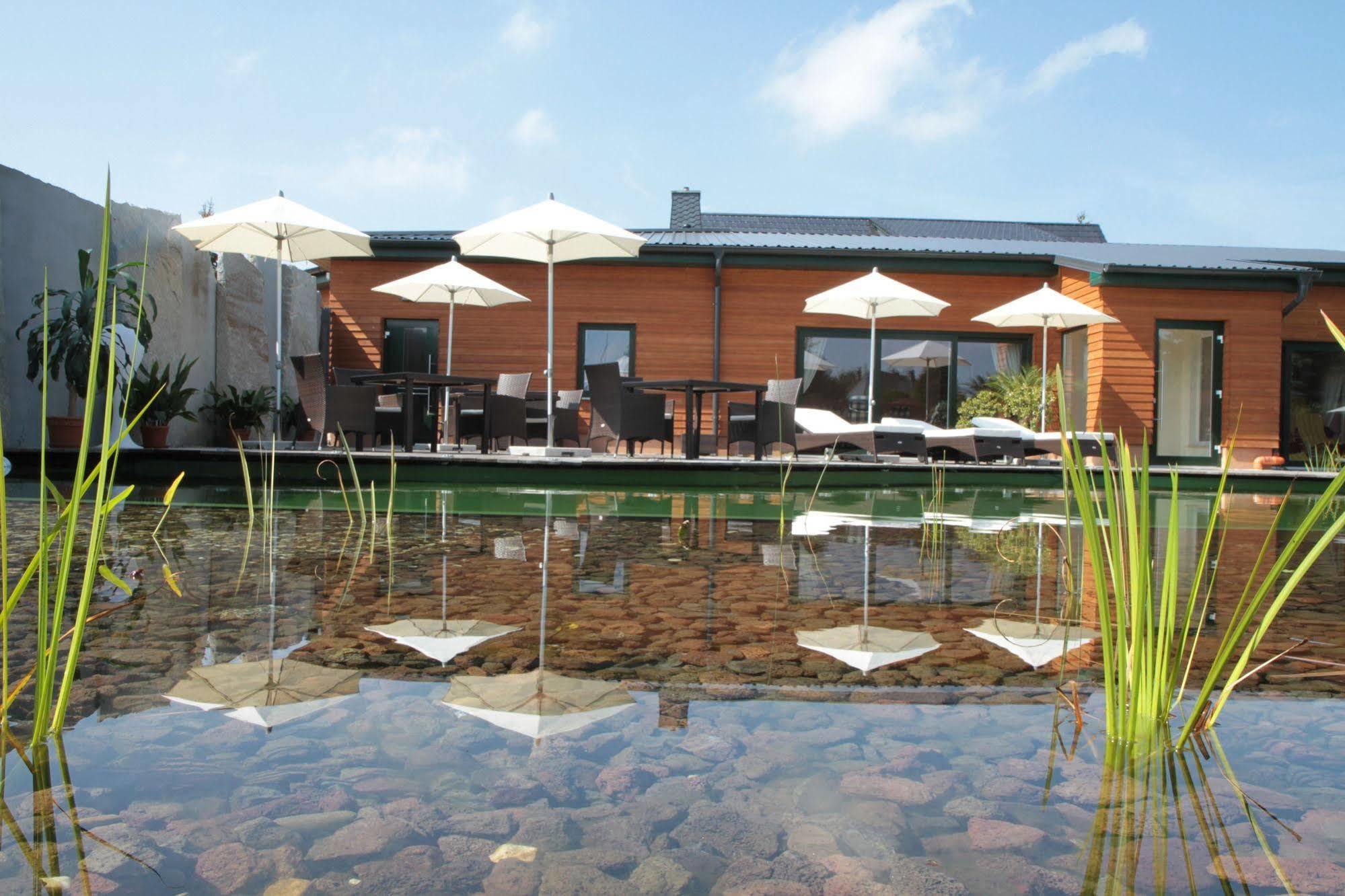 Sonn'Idyll Hotel & Saunalandschaft ราธนอว์ ภายนอก รูปภาพ